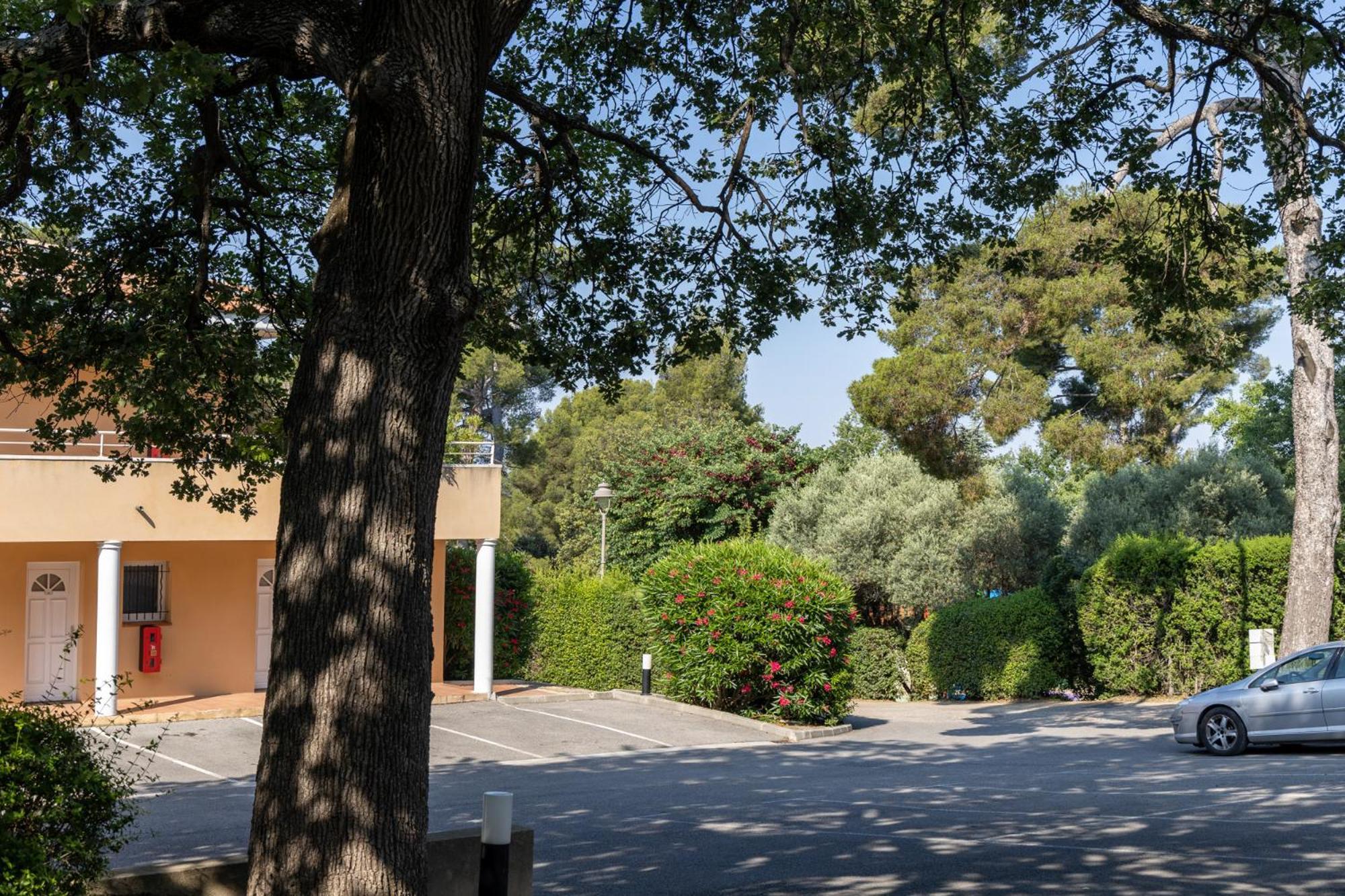 The Originals City, Hotel Cote Sud, Marseille Est Allauch Luaran gambar